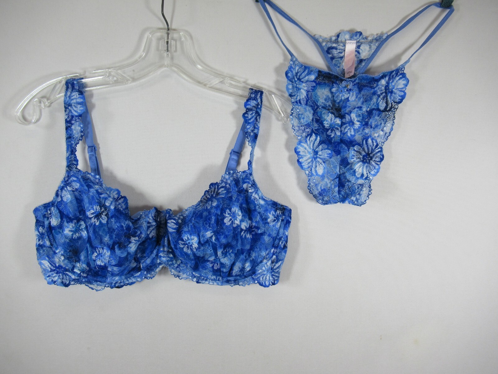 Vtg Y2K Victoria&rsquo;s Secret Embroidered Bra 38DD Thong Panties Large Set Blue
