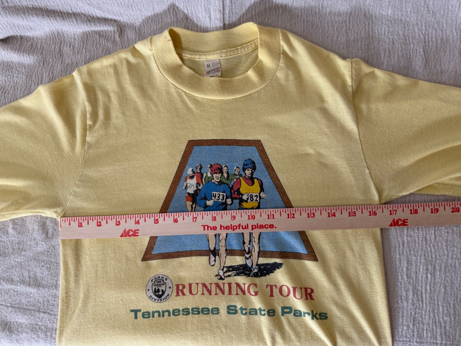 VTG 80s Graphic Tee long sleeve single stitch yellow Screen Stars Running 1984