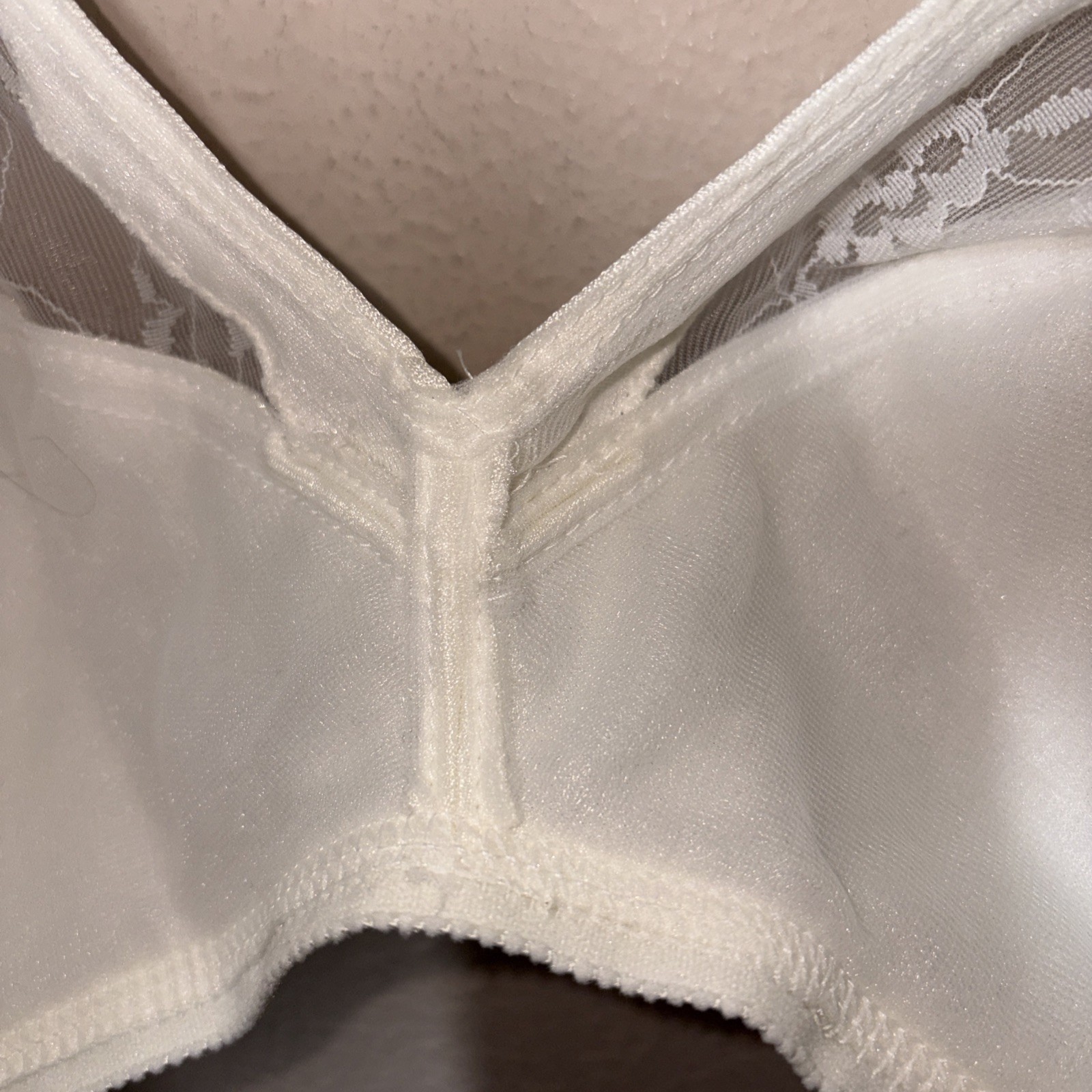 Vintage Flexees Delectables Bra 36C White Style 1631 Soft Cup Wireless