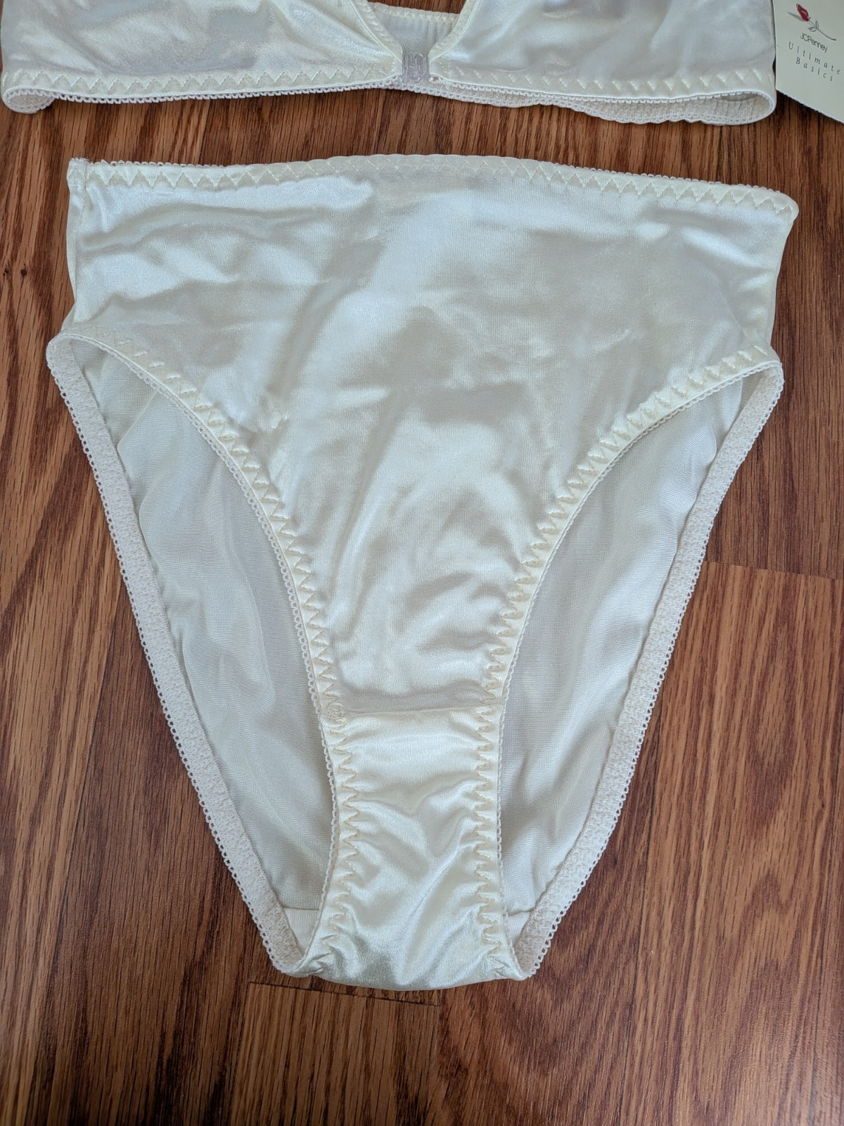Vintage JCPenney Ultimate Basics shiny ivory satin panties front hook bra set S