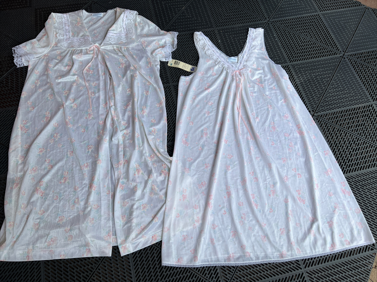NWT Vtg Lorraine Silky Soft Nylon Knee Length Peignoir Robe Nightgown Gown Set L