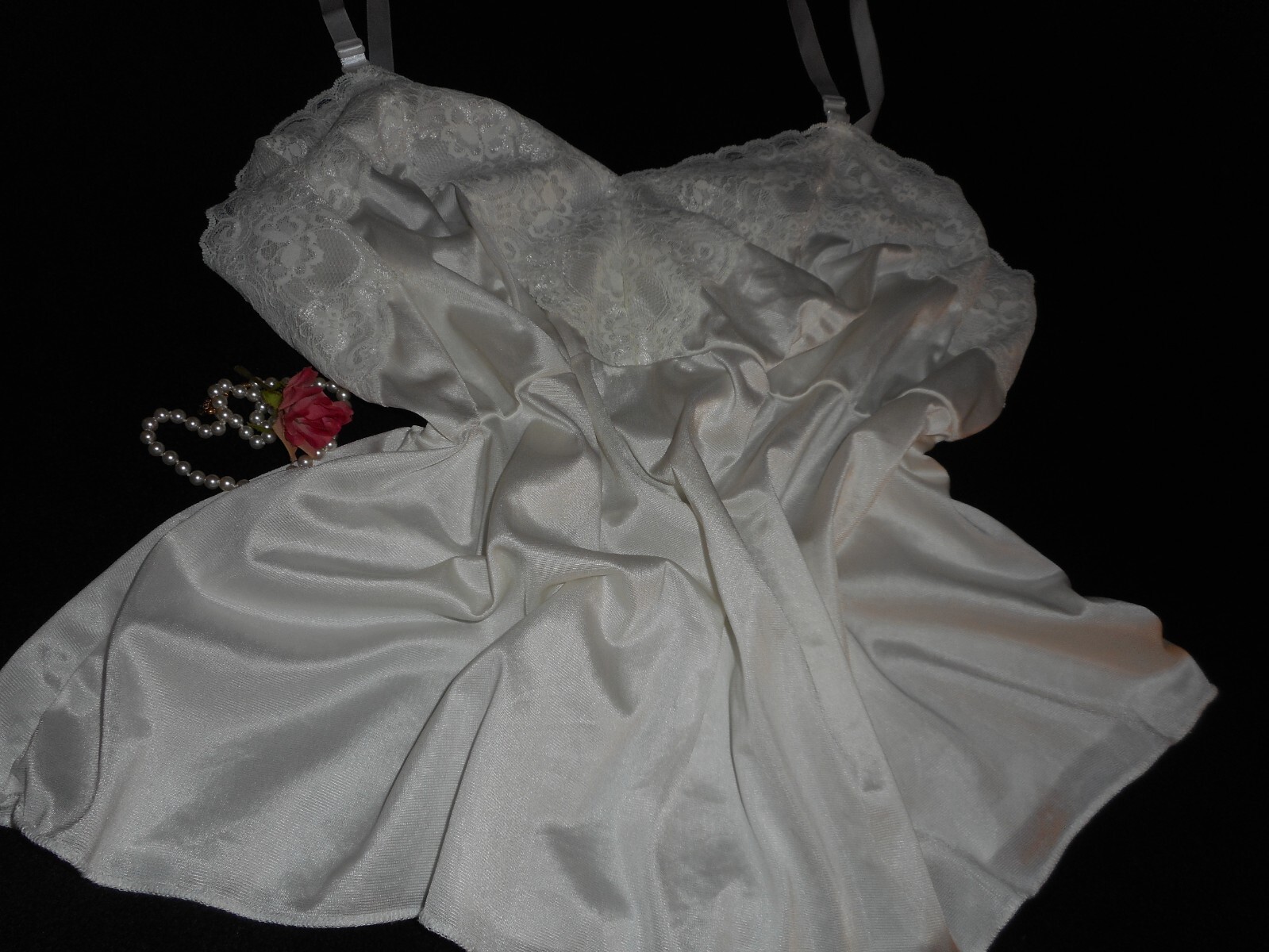 L 48 Silky Nylon Cami Vtg Dixie Belle White
