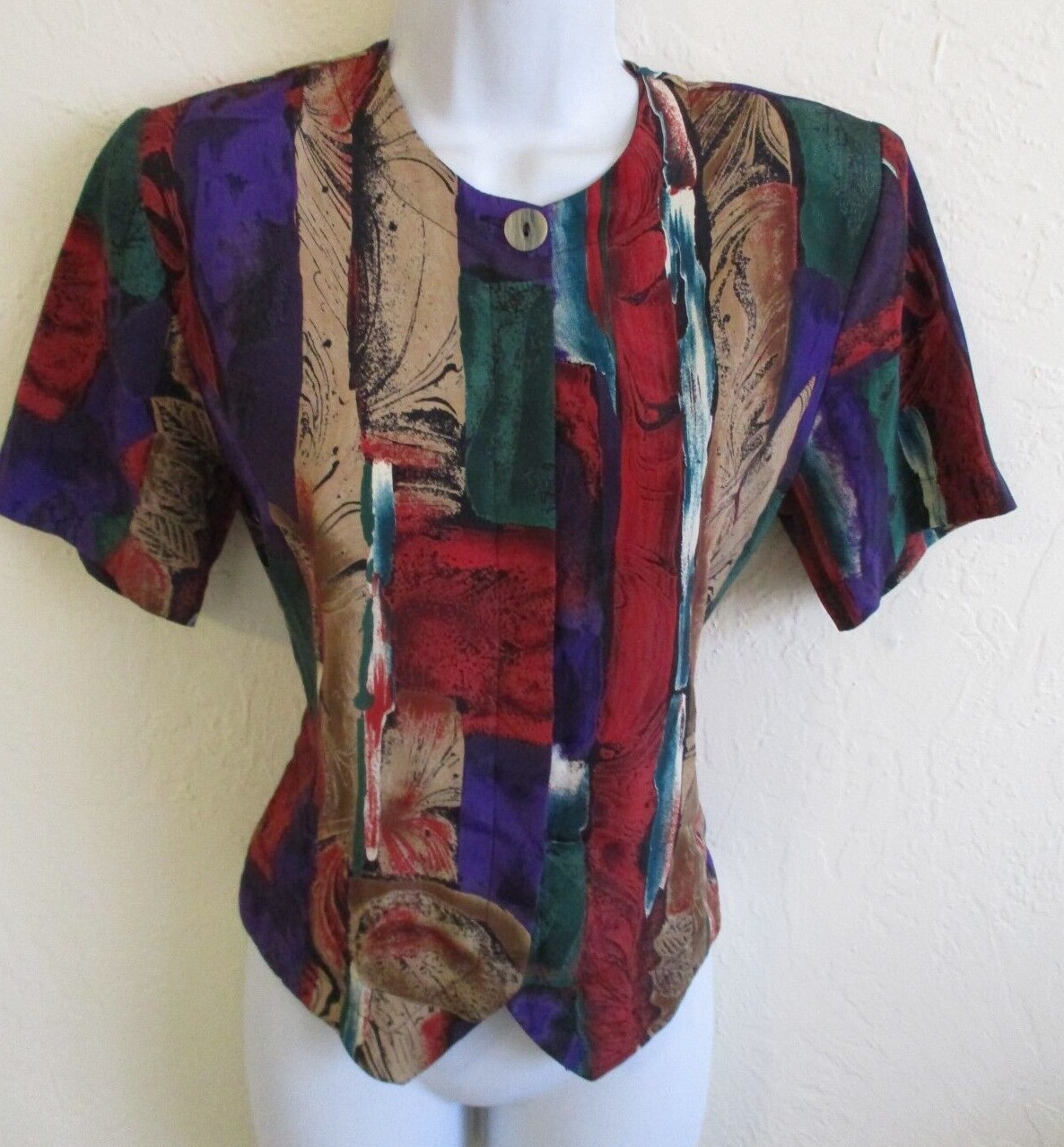 VTG 90&rsquo;s Petite Sophisticate Size PS Collarless Top Abstract Print