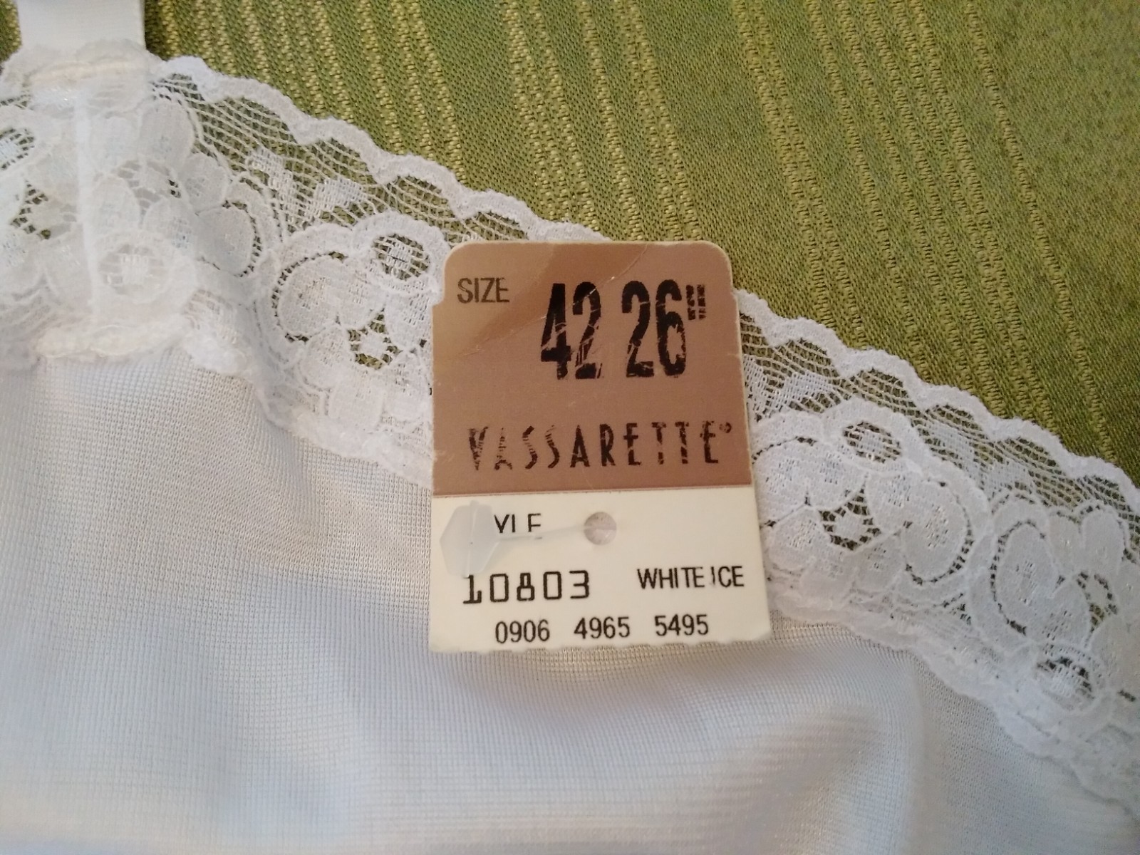 Full Slip 100% Nylon w/Lace Trim Vassarette Silky White SZ 42