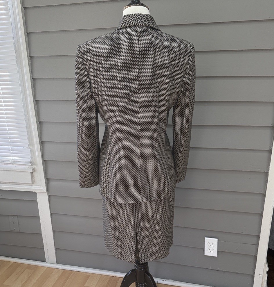Rena Rowan Wool Blend Classic Patterned Skirt Suit Jacket and Skirt Set 8