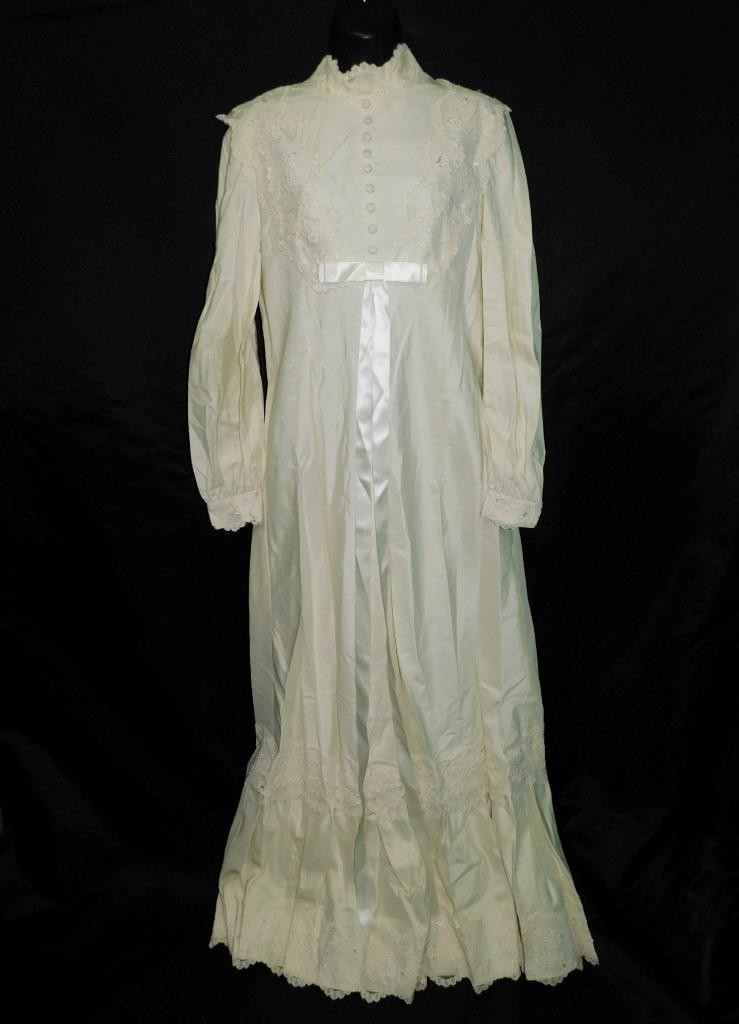 Vintage 70s Lorrie Deb S M Wedding Gown Maxi Dress Choker Neck Long Sleeve USA