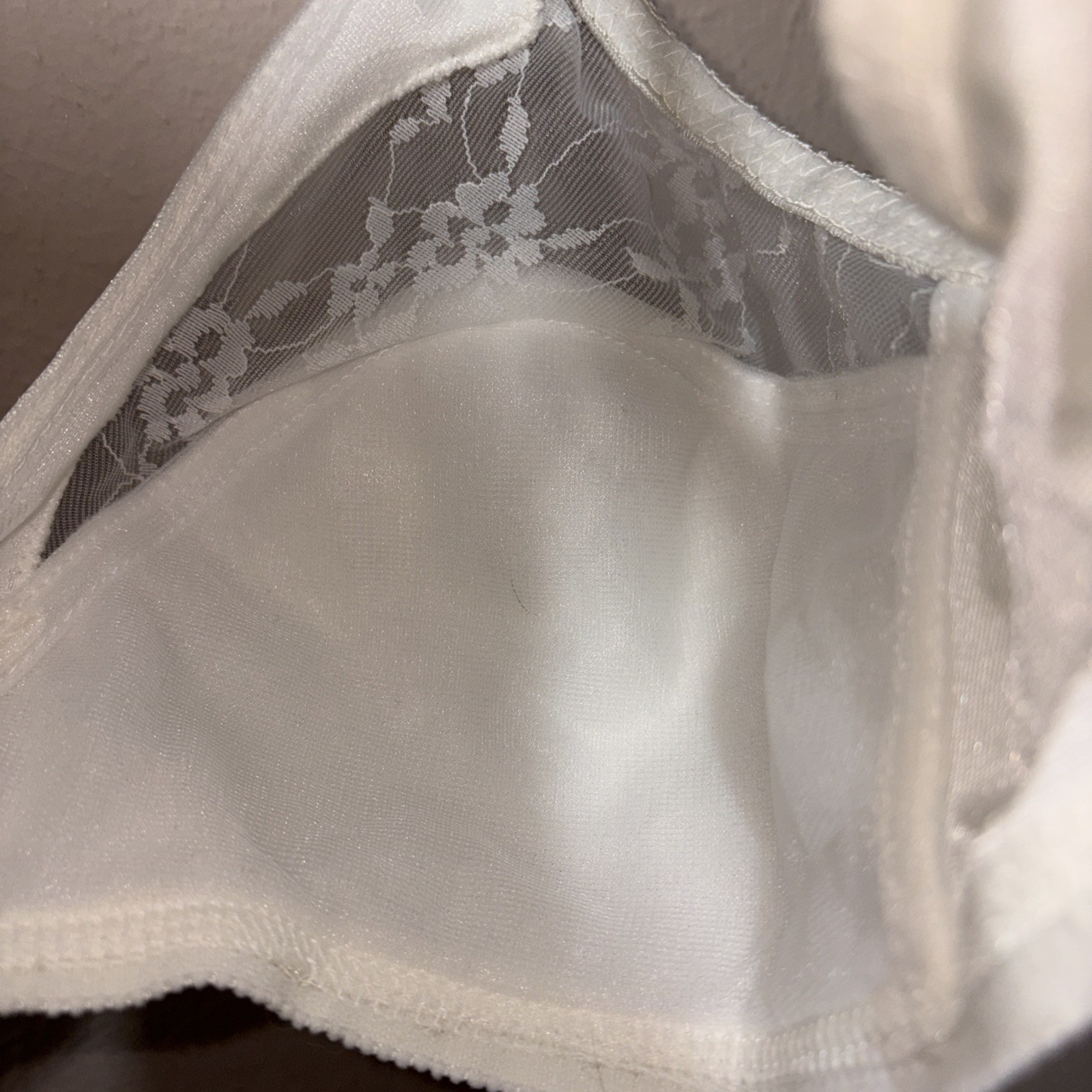 Vintage Flexees Delectables Bra 36C White Style 1631 Soft Cup Wireless