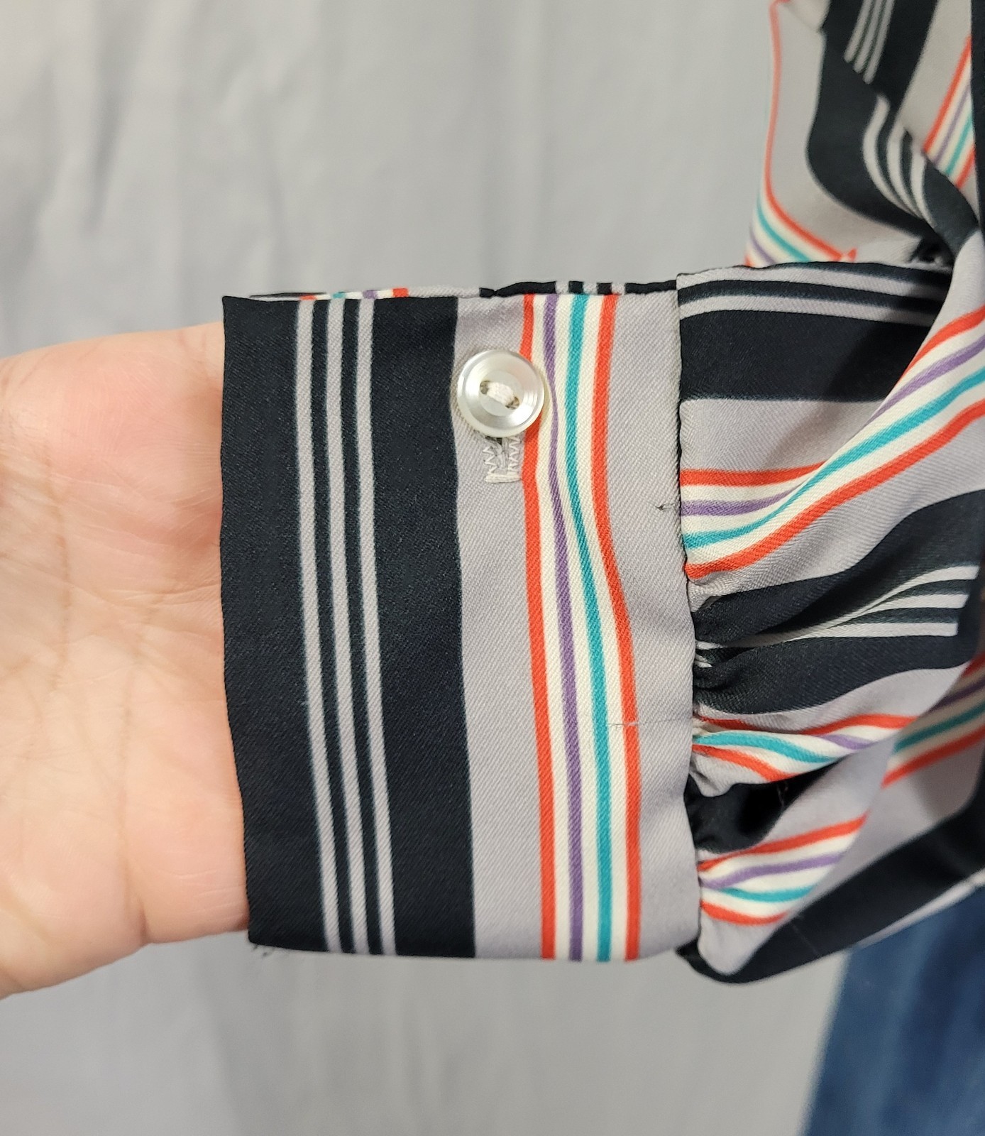 Vintage Grey & Black Striped Button Down Top w Red/Teal/Purple Accent Size 16
