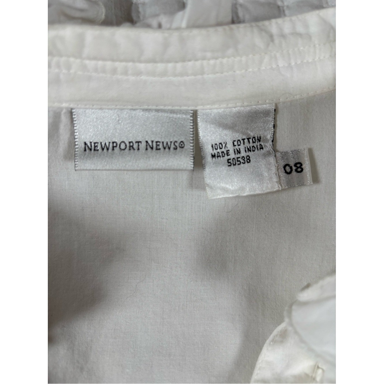 Newport News White Ruffle Button Front Blouse Womens 8 Cotton Victorian Romantic