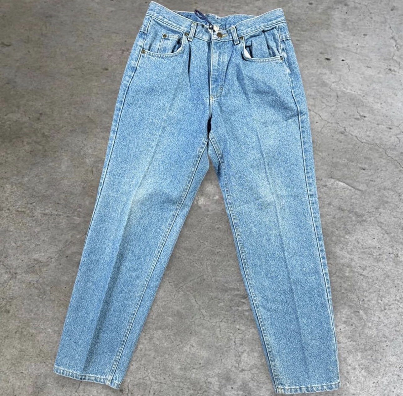 Vintage 90s Lee USA Made High Waisted Tapered Mom Jeans Light Wash 33×29