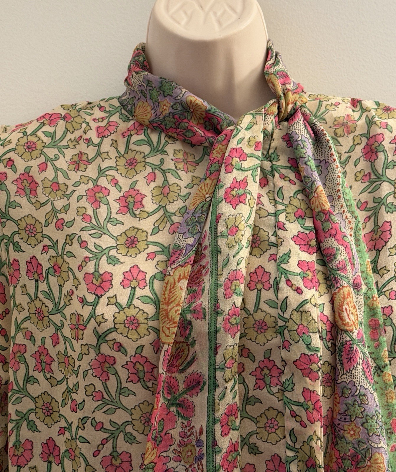 JUDITH ANN CREATIONS VINTAGE WOMENS SILK BATIK FLORAL BLOUSE TOP SMALL S BOHO