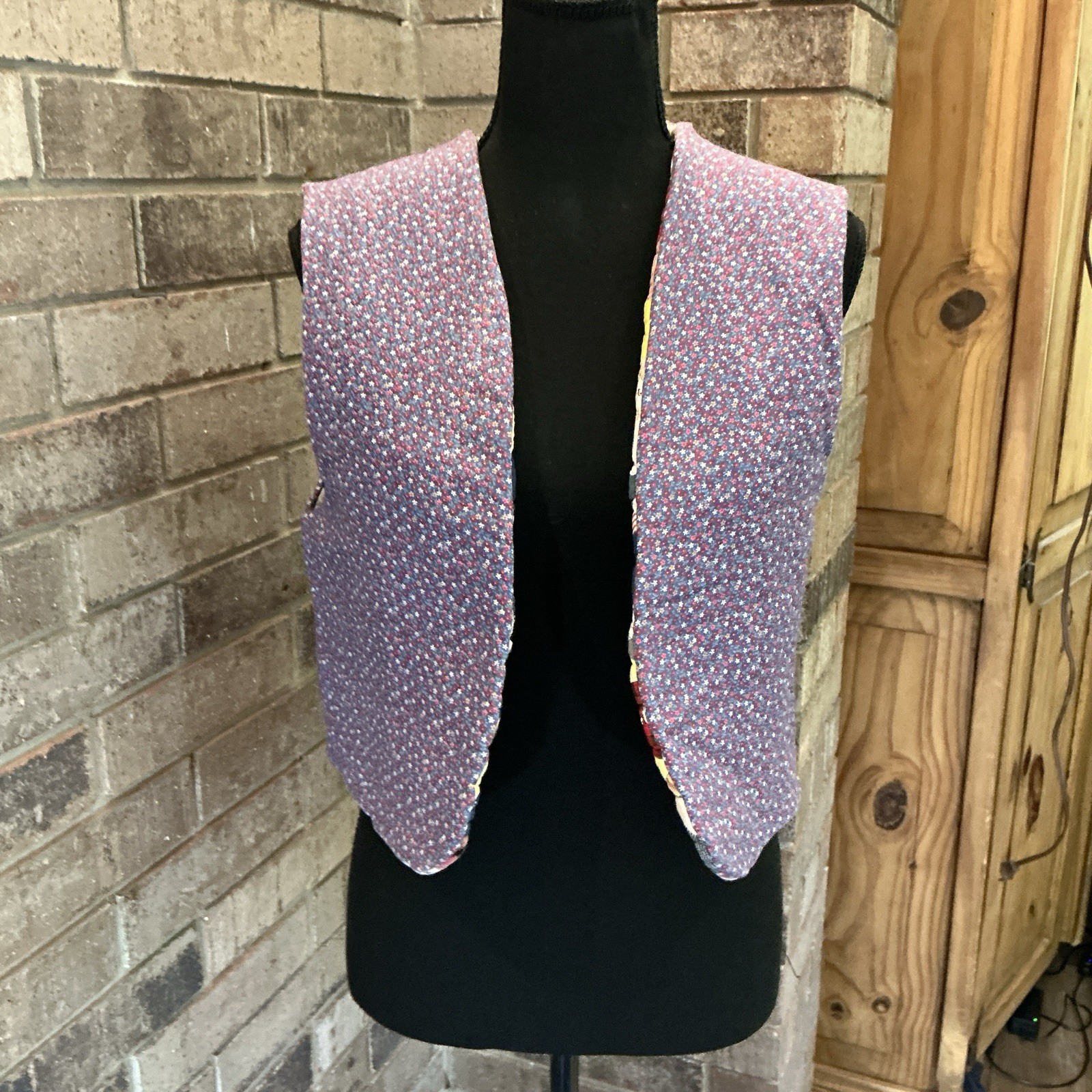 70s VTG Handmade Patchwork Quilt Vest Boho Folk Art Reversible Size M/L #31E4