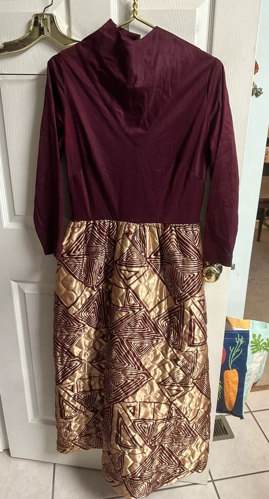 VNT 60s 70s Quilted Maxi Mod Hostess Dress House Red Burgundy Zip Med 36 Bust