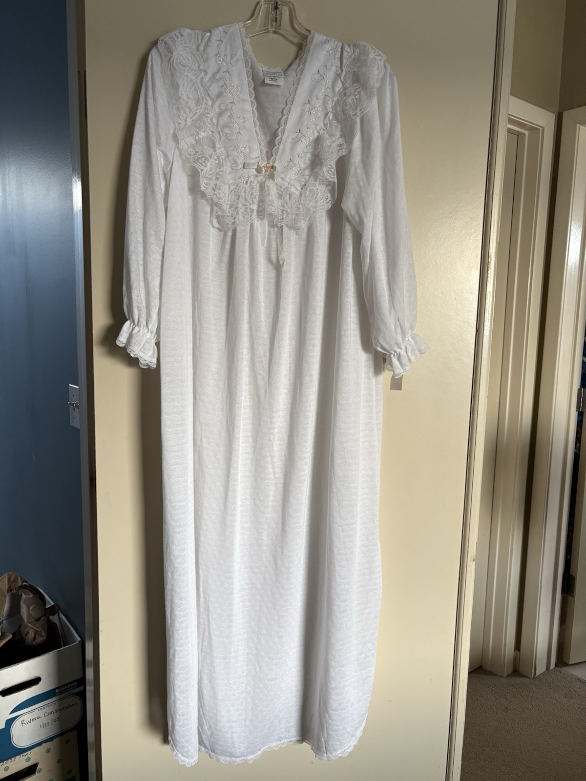 Gillian O’Malley NEW With Tags 1980’s White Embroidery Lace Ruffles Size Medium