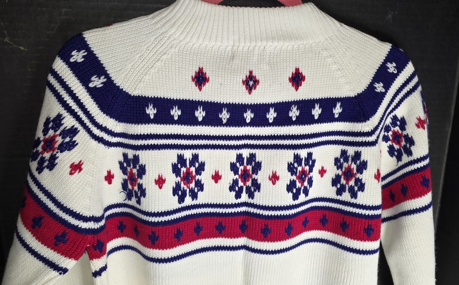 Vintage J. C. Penney Acrylic Snowflake Sweater Size Medium 70&rsquo;s-80&rsquo;s