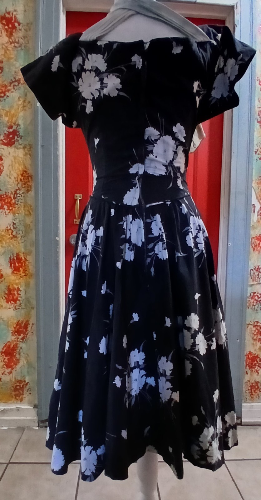 VTG 1950s Ann Marsh NY Fit To Flare Cotton Floral Scarf Neckline Day Dress XS