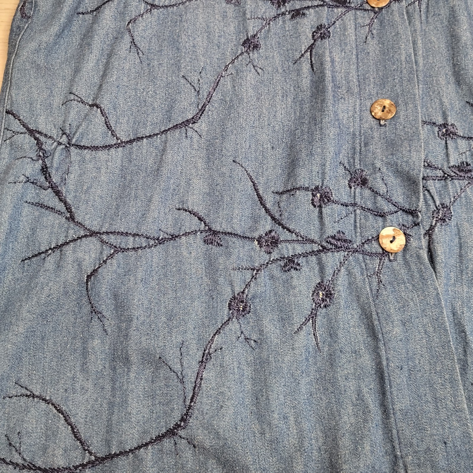 Vintage Gene Ewin BIS Shirt Womens M Wrinkled Rich Denim Embroidered 90&rsquo;s USA