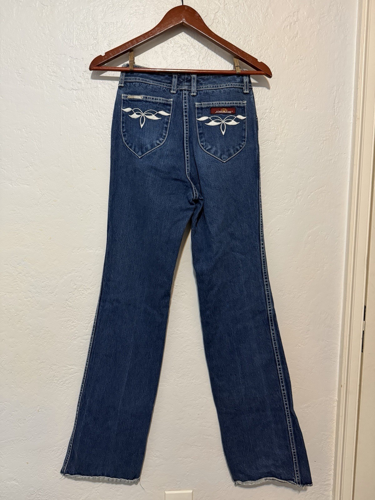 VTG 70s 80s Jordache Woman High Waist Flare Jeans 25 X 32 Made in HK Embroidered
