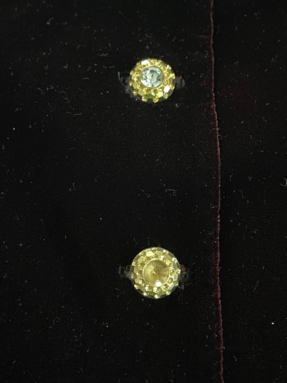 READ CACHET BARI PROTAS Burgundy Velvet Rhinestone Button Cocktail Dress 7/8