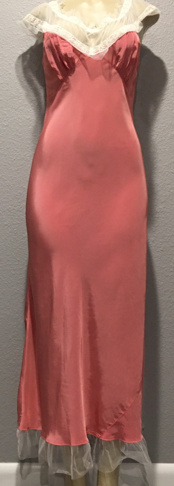 Vtg Coral Sheer Chiffon Rayon Satin Nightgown 34