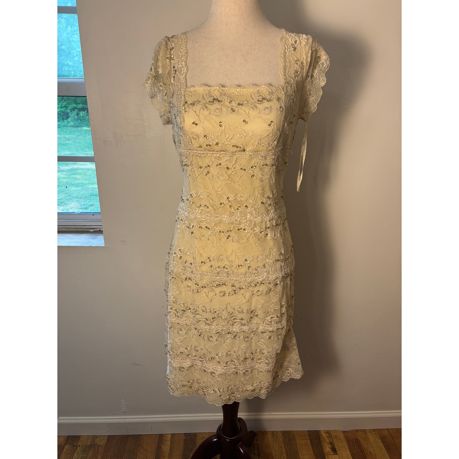 Vintage Onyx Nite Lace Cocktail Dress Beige Gold Beaded Formal Midi 12P
