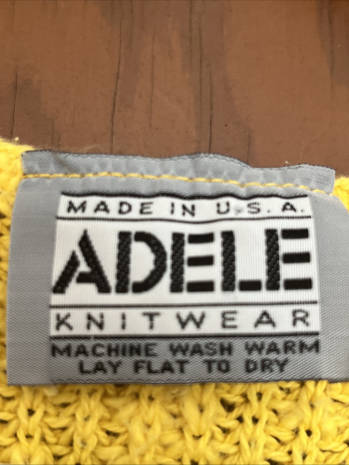 Vintage Adele Knitwear Lightweight Summer Sweater Boxy Short Sleeves Bold
