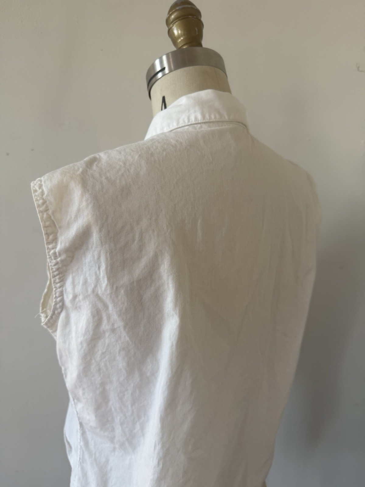 1940s 50s Cap Sleeve Cotton Loop Collar Button Up Shirt Embroidered Floral S/M