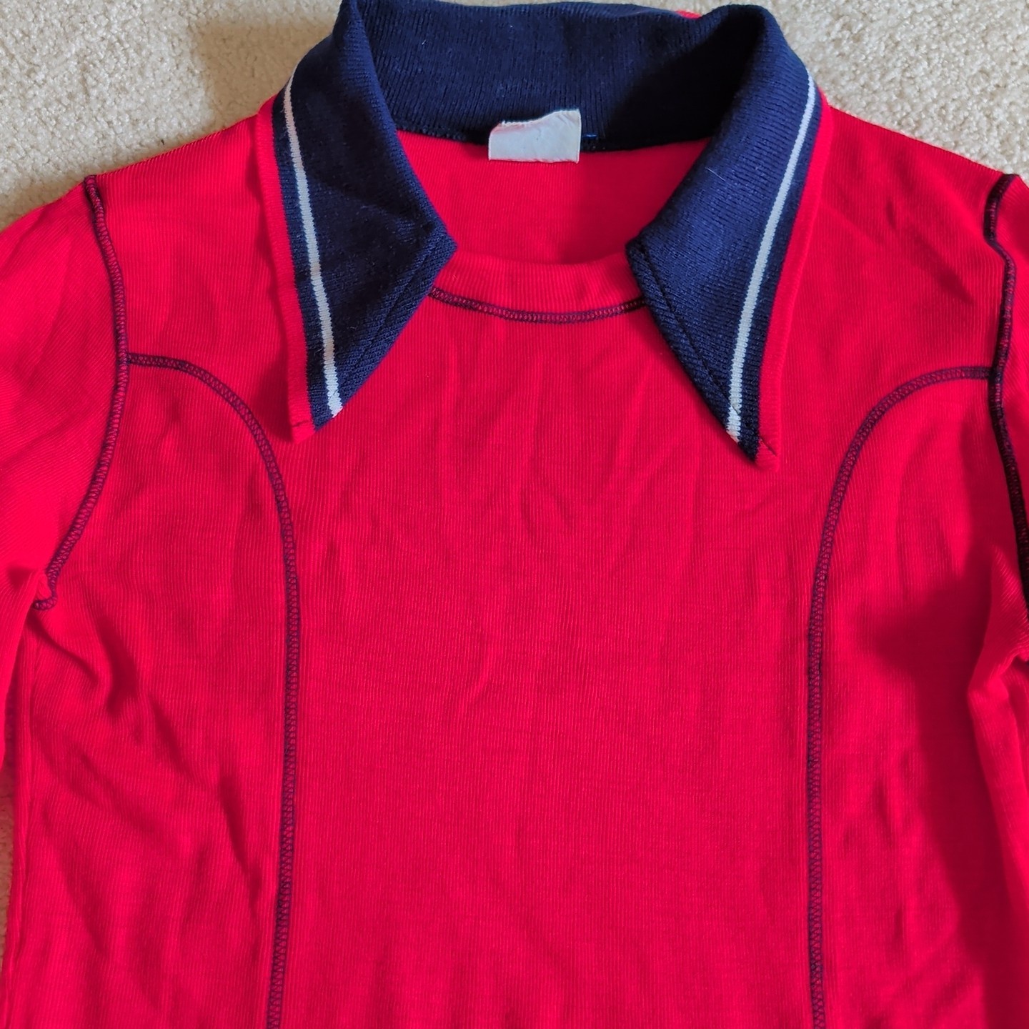 Vintage 70s Sweater Shirt Dagger Collar Red Acrylic Soft Pullover Womens 34 *