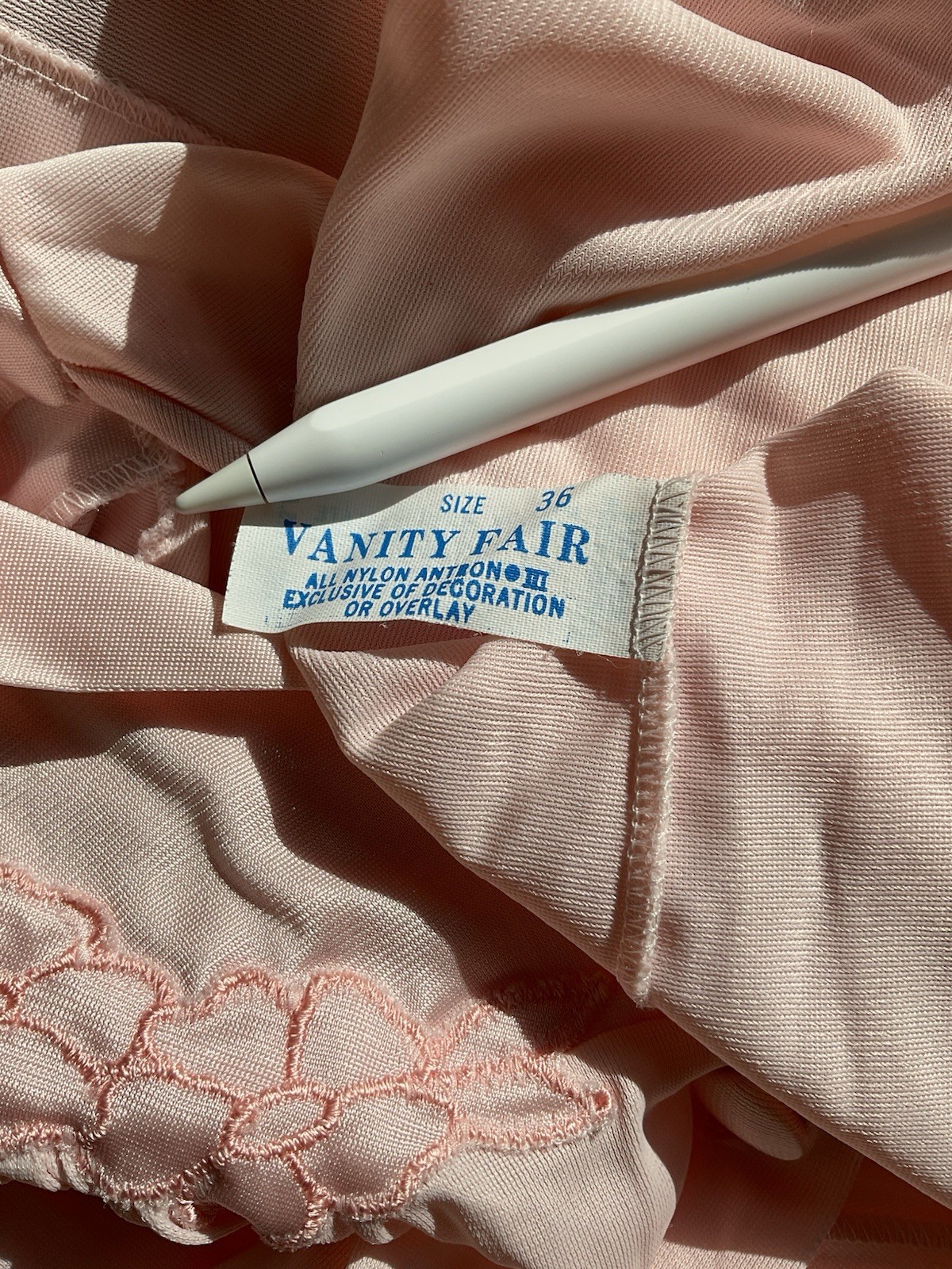VTG Nylon Robe Lot 4 Vanity Fair Texsheen L Babydoll 36 Peignoir USA Embroidered