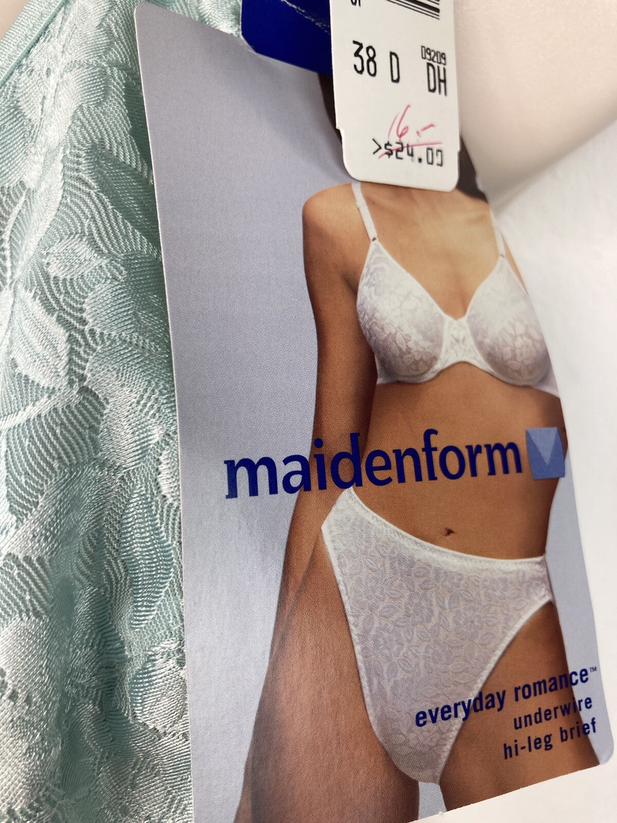 NOS Vintage Maidenform Every Romance Floral Underwire Bra 38D 09209 Classic Bow
