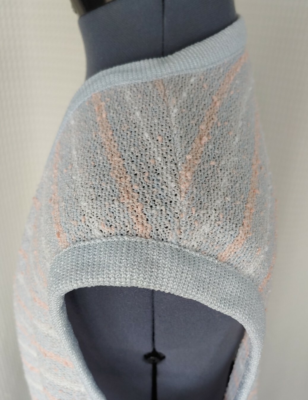 Vintage Devon Light Blue, Peach & White Striped Acrylic Sweater Vest Size Large