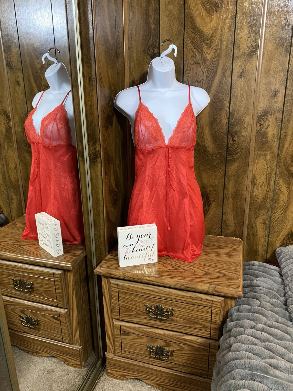 Vintage Pandora Lingerie By Chic S/M Red V Neck Nj Nightgown Slip Lace