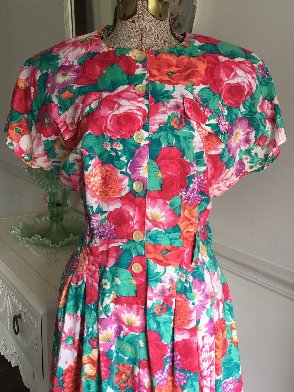 Vintage Stuart Alan 1980s 90’s BOLD FLORAL Bouquet Shirt DRESS 1940’s Flare MIDI