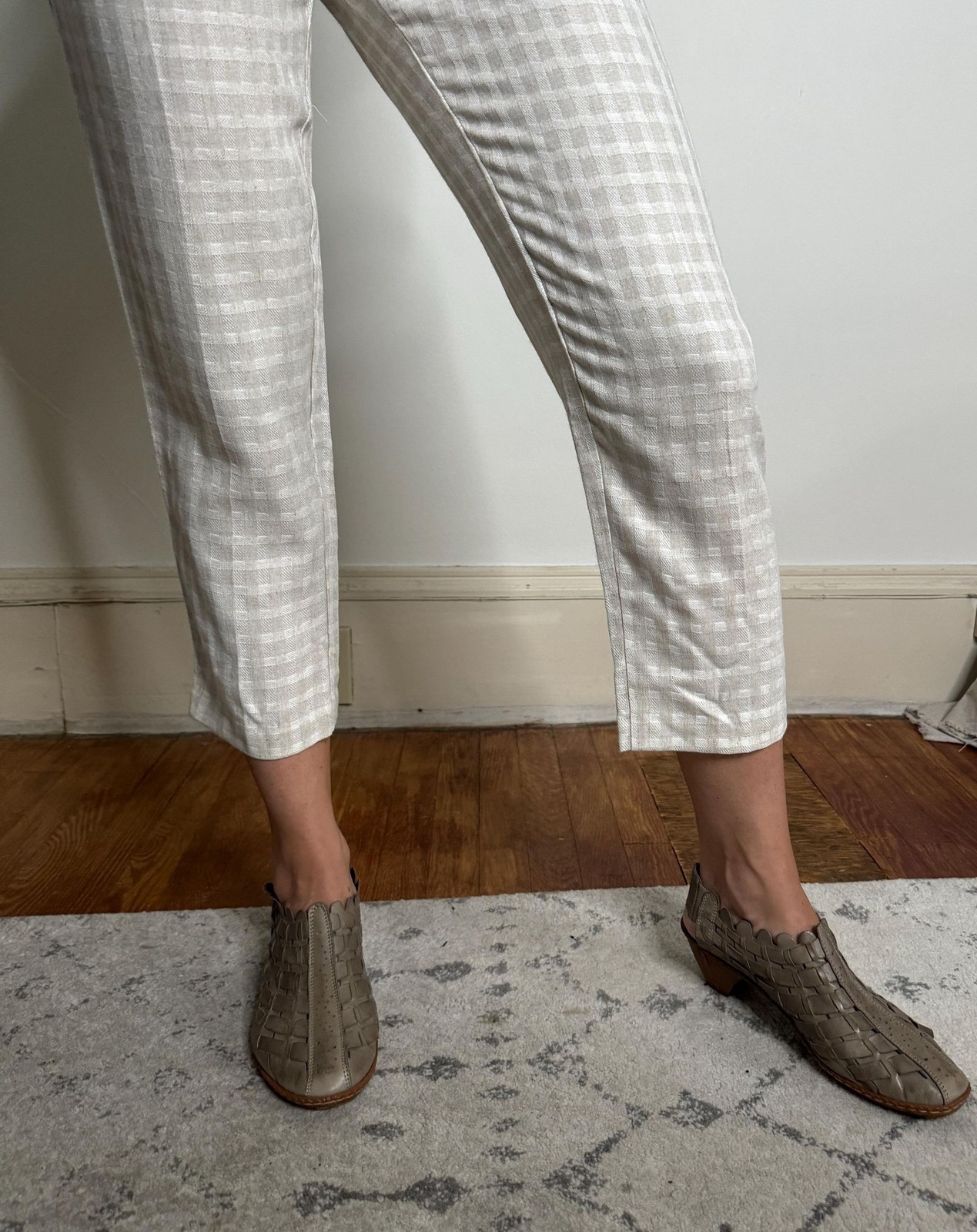 vintage 80s high waisted pleated womens pants / linen trousers / checked slacks