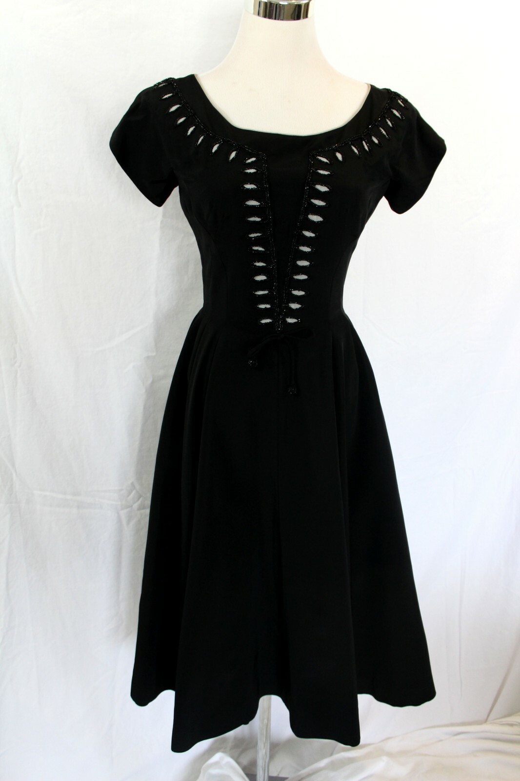 Vintage 1950 Carlye Woman&rsquo;s Black Fitted Full Circle Dress Embellished Bodice Sm