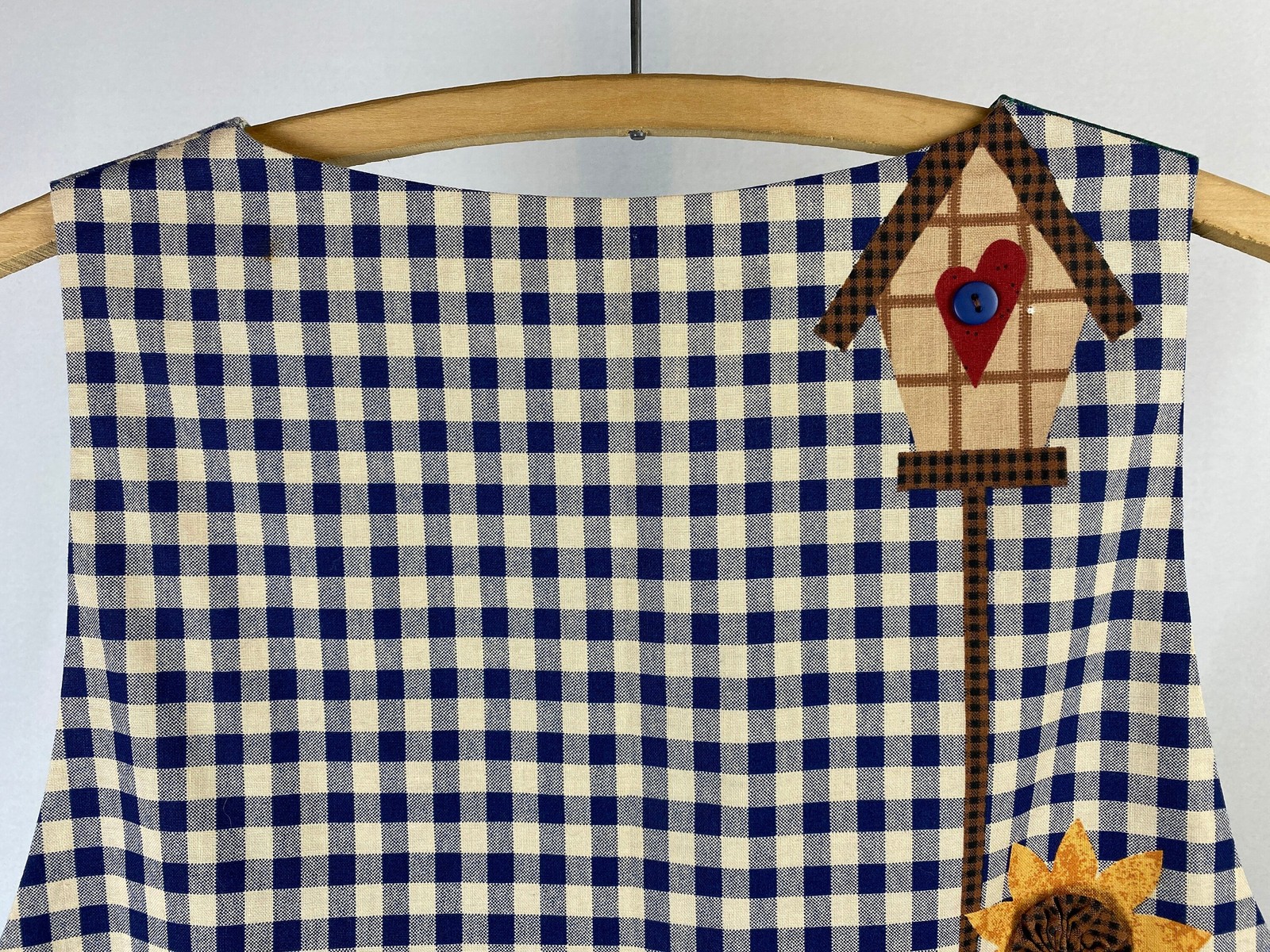 Handmade Sunflower Applique Vest – Grandma Core