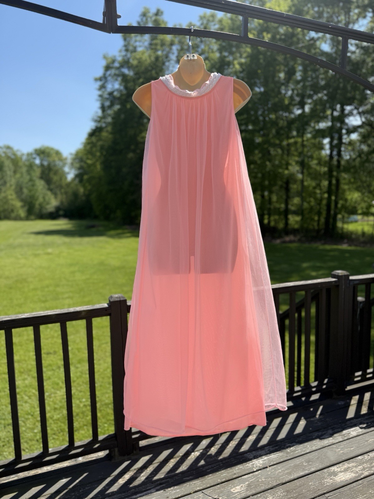 1960s PEACH CHIFFON OVER NYLON DUAL LAYER NEGLIGEE ROUND COLLAR LINGERIE *READ