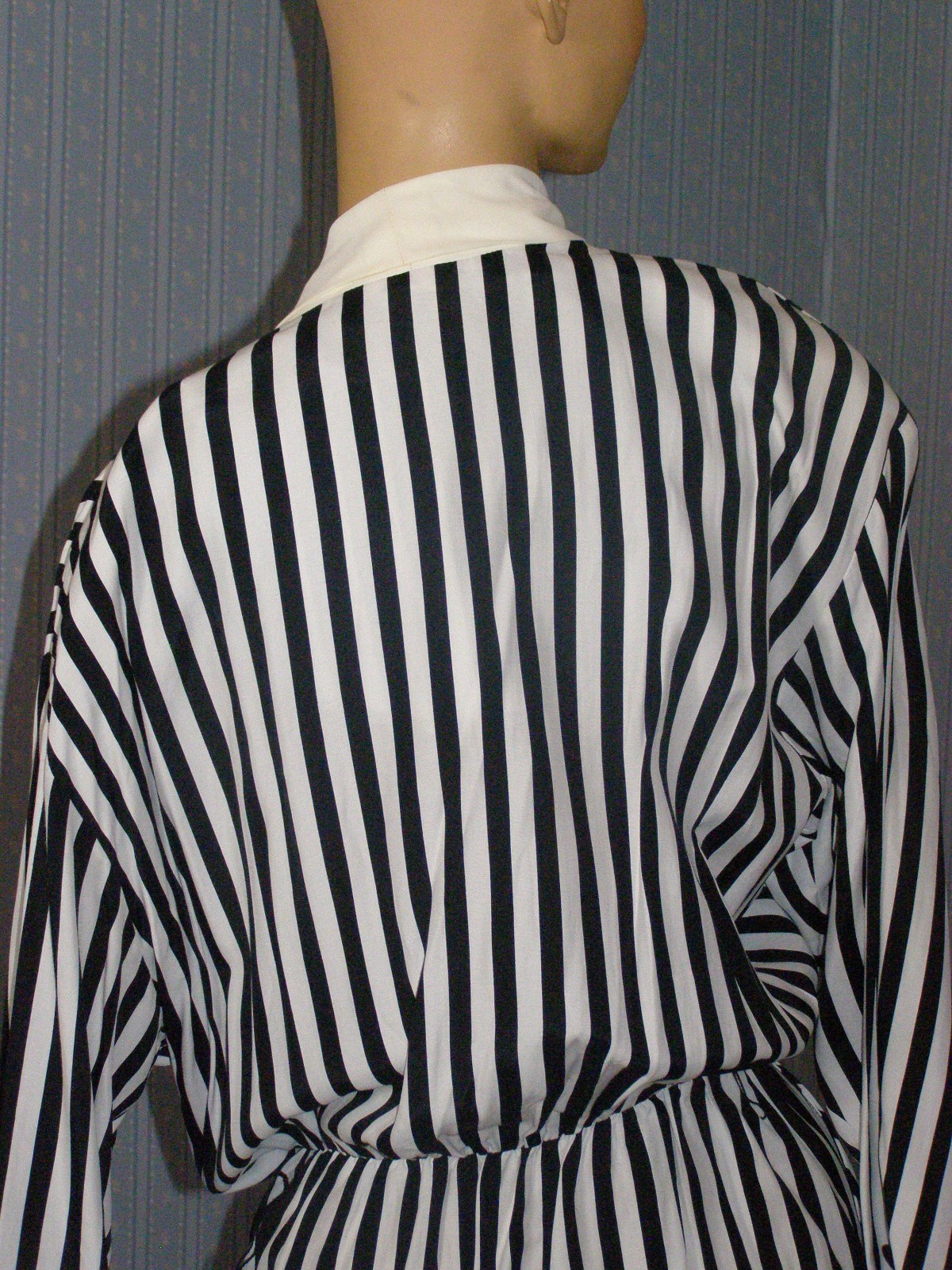 Vintage 90&rsquo;s black & white stripped AVANT GARDE top S M wrap style V-neck KWAI
