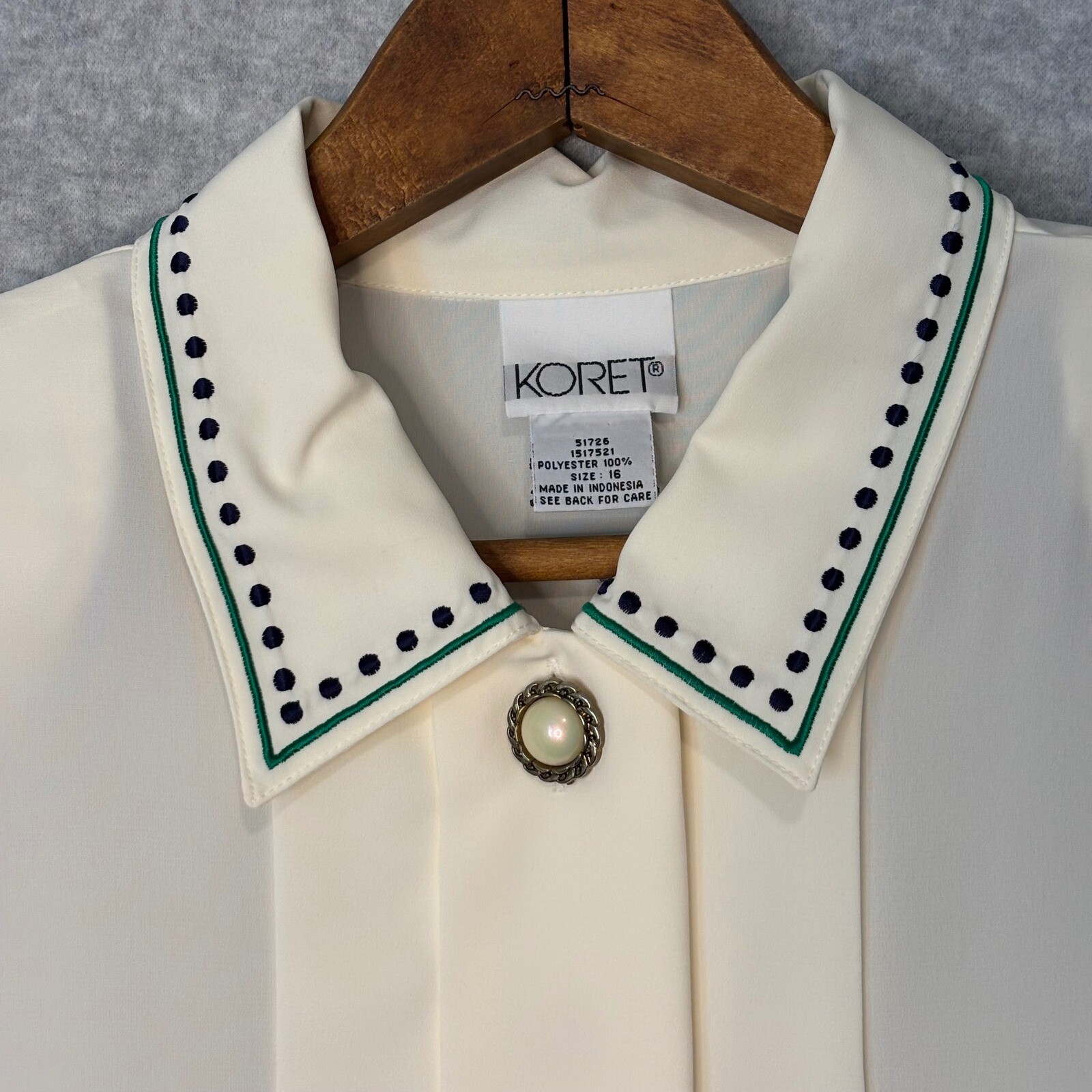 Koret Women&rsquo;s 16 Button Down Blouse Ivory Green Blue Hidden Button Vintage 80s