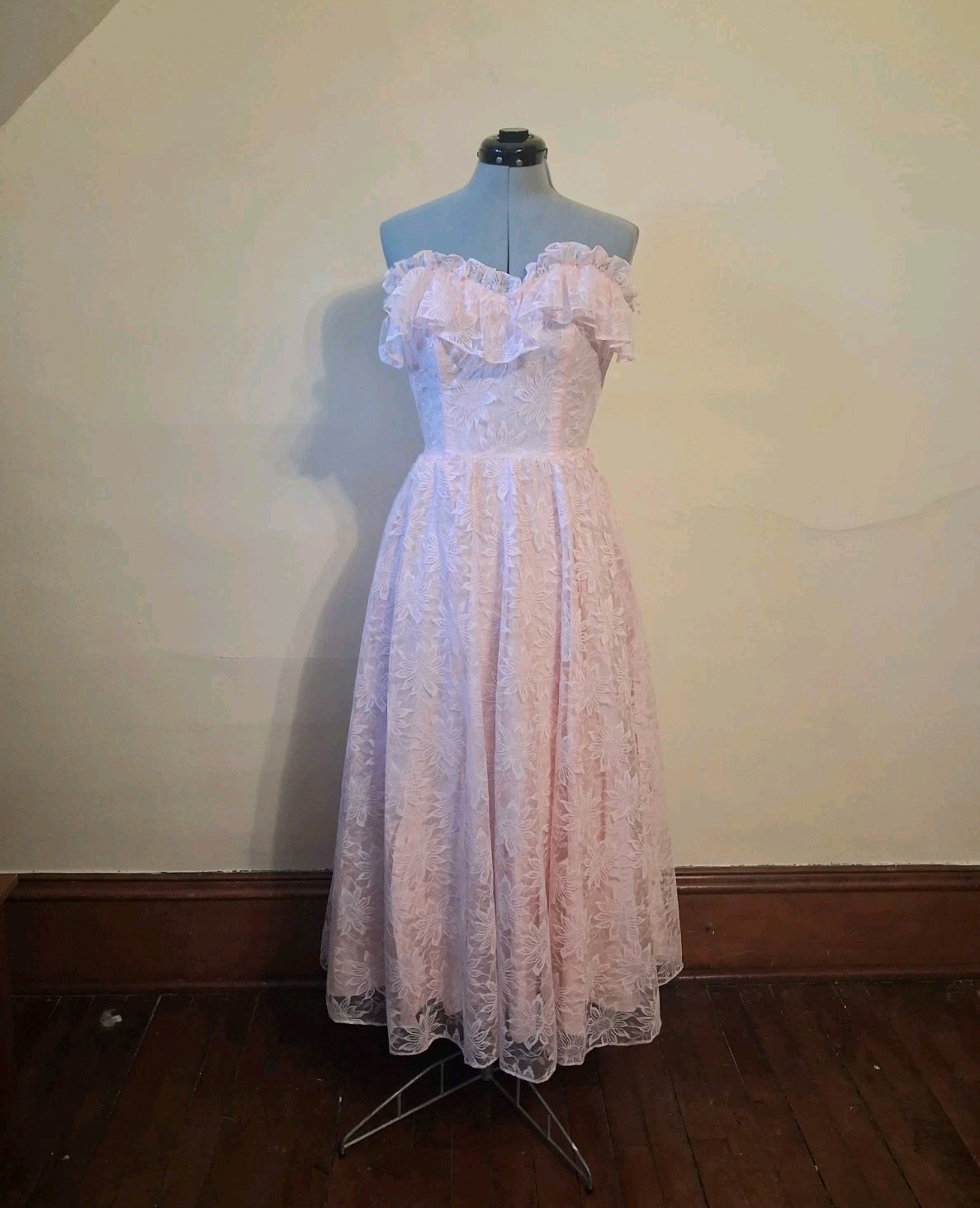 1950s Style Prom dress Ruffled Cupcake Floral Lace 1990s Dress Size XS Pink