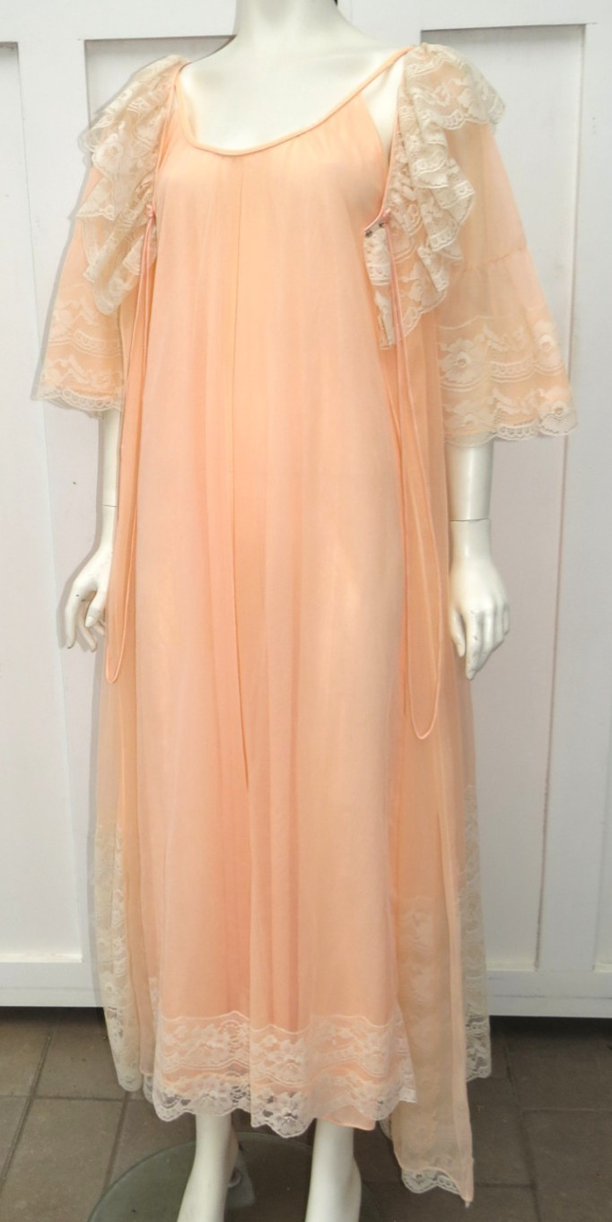Vtg INTIME Bright Pink Coral Sheer Chiffon Peignoir Robe Nightgown RUFFLES L