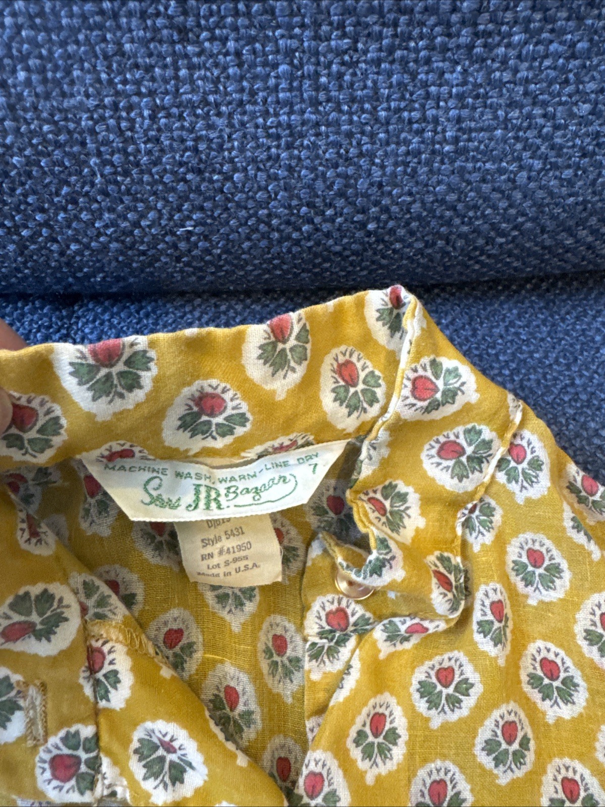 Vintage Sears JR Bazaar 35% Cotton Polyester Button-Down Shirt Size 7 (xs)