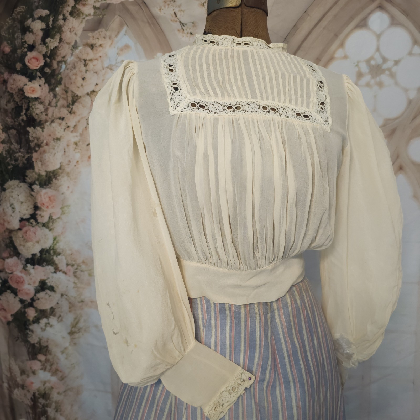 Antique Cream Lace Blouse w/ Puffy Sleeves Chiffon Prairie 1910s 1900s Top Shirt