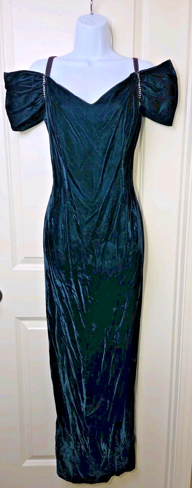 Vintage 1980s Green Velvet Formal Dress Prom Rhinestone Size 13/14 Goth Dark