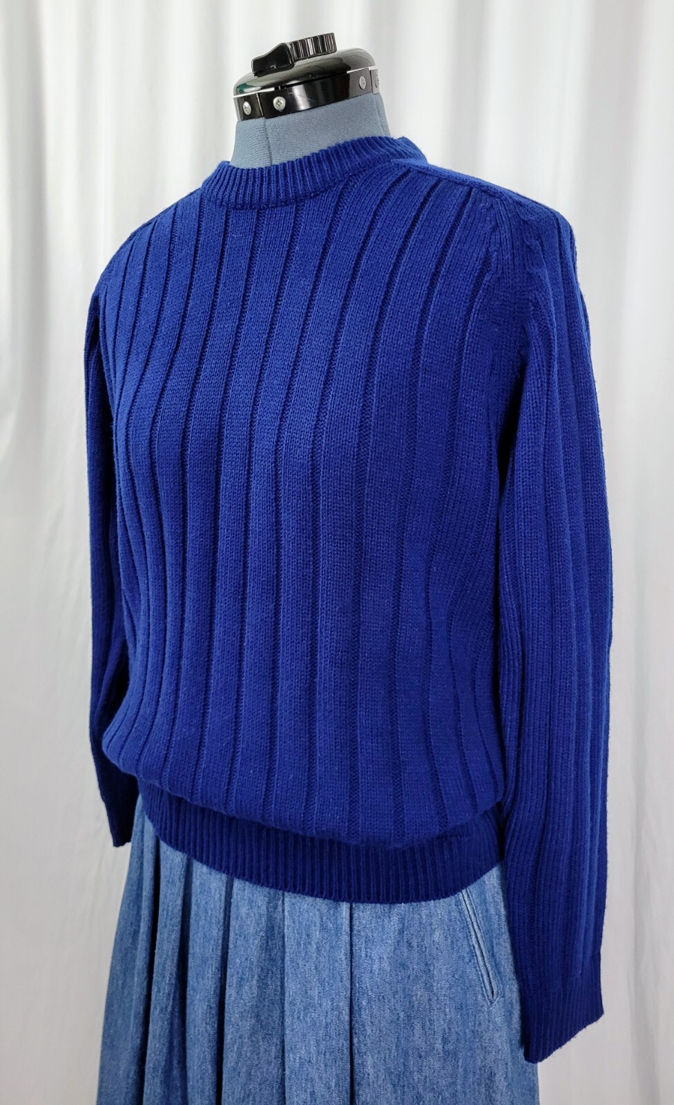 Vtg Cable Knit Crew Neck w Raglan Sleeves in Navy Blue w Zipper Neck Size M?