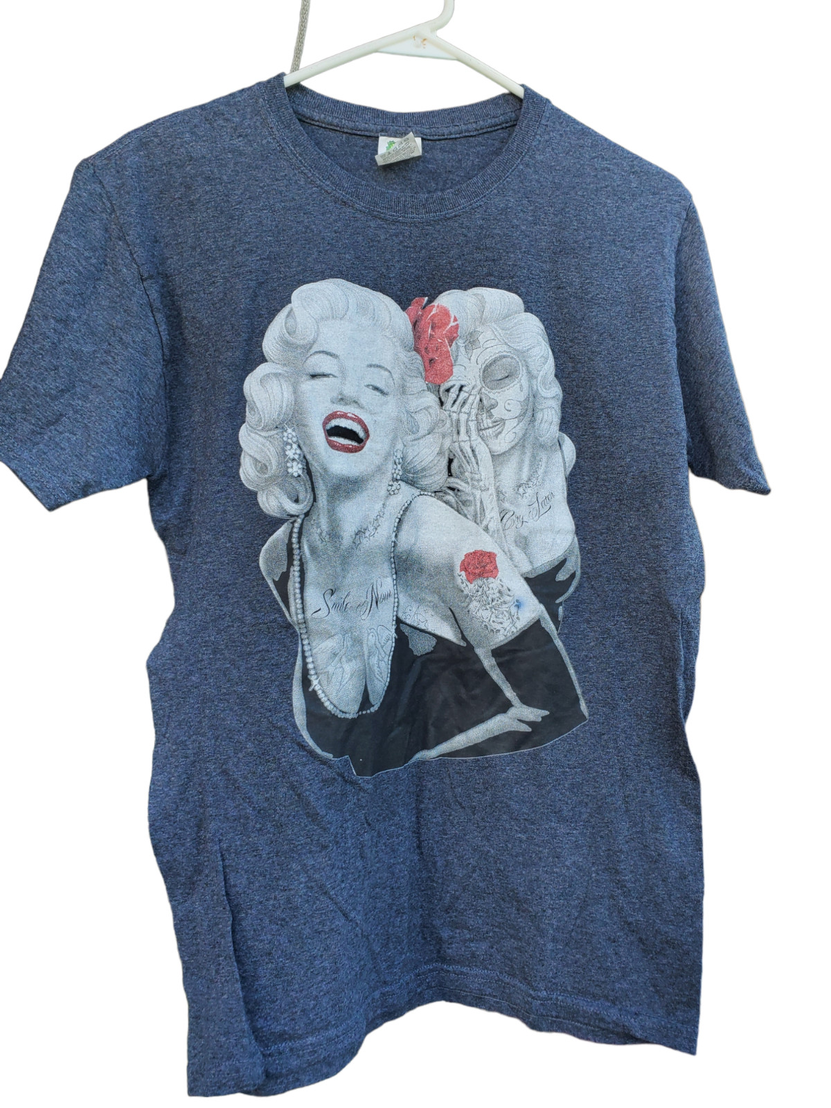 Vintage Marilyn Monroe Women&rsquo;s SMALL T-shirt Skull Gray Fruit Of The Loom