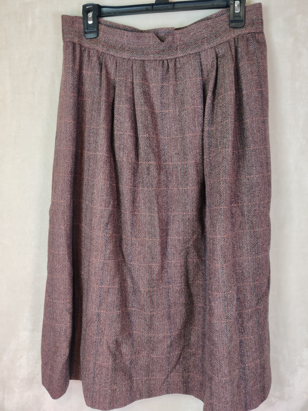 Vintage 100% Wool Women&rsquo;s Skirt Size (16/17) Brown Plaid Preppy Schoolgirl