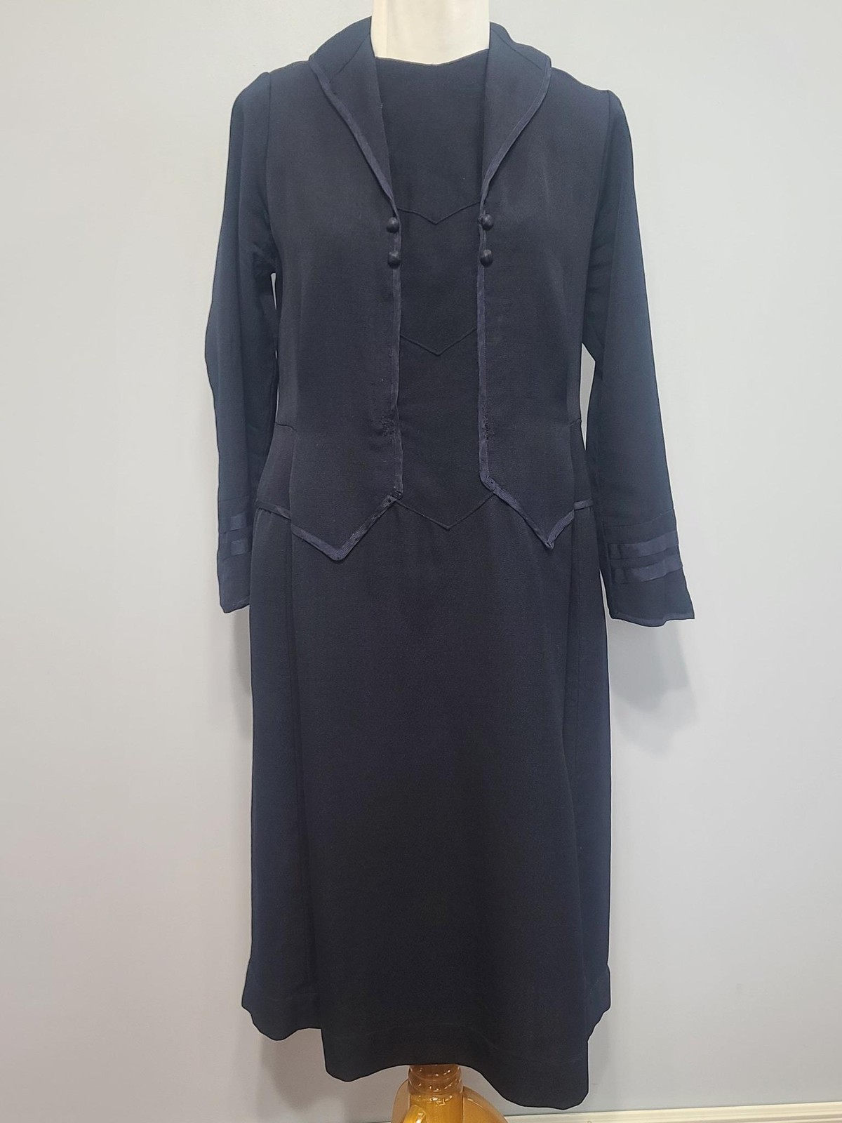 Vintage 1920s Flapper Dress Dark Blue / Black Wool German (B-40&Prime; W-37&Prime;) AS-IS