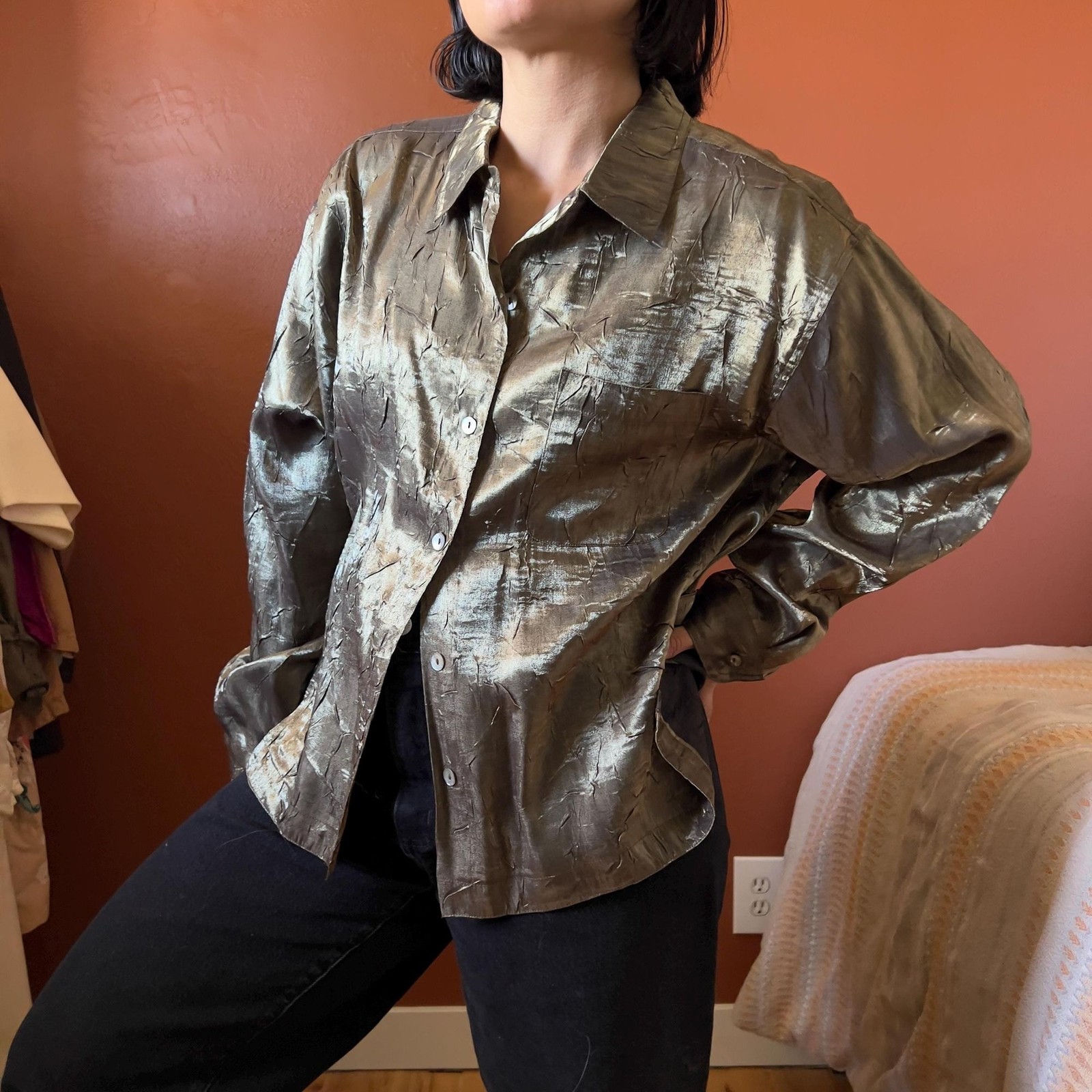 vintage chicos gold crinkle blouse rayon blend size 2 Large