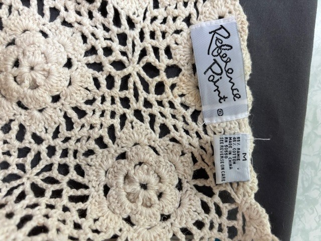 Vintage Boho 1970s Reference Point Crochet Floral Top – Ivory- size Med